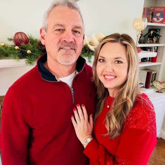 Meet your Posher, Tressie - Picture 2 of 3